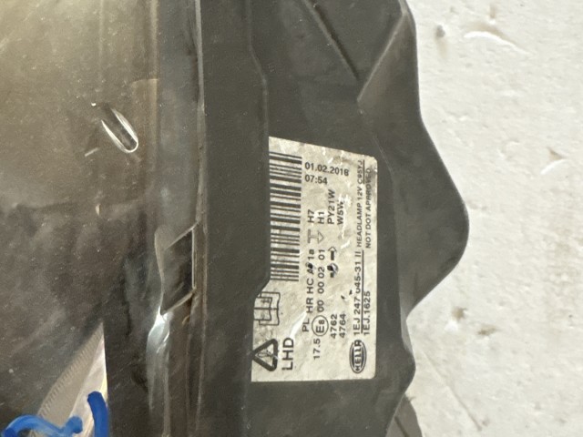 8336 Ford Fiesta 2008-2017 Bal első  Lámpa Fényszóró