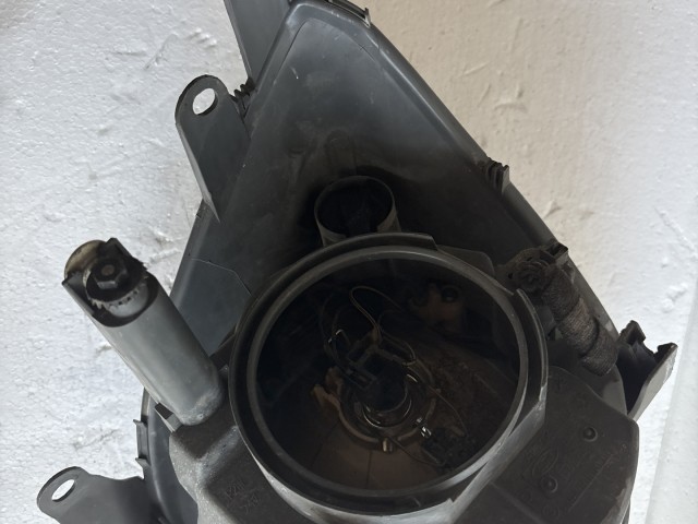 9091 Ford Fiesta v 2004-2008 Jobb első Lámpa Fényszóró