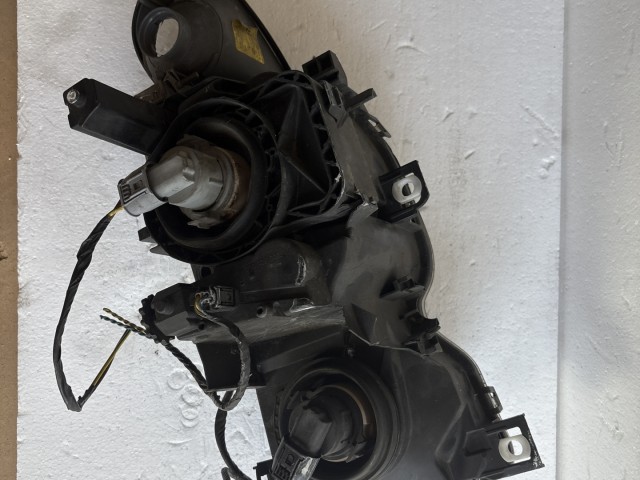 8490 BMW E46 1998-2004 Compact  Jobb első Lámpa Fényszóró