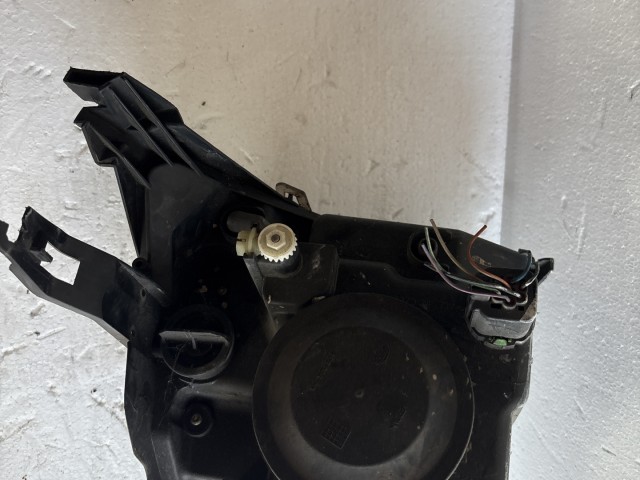 9087 Ford Fusion 2002-2005 Lámpa Fényszóró