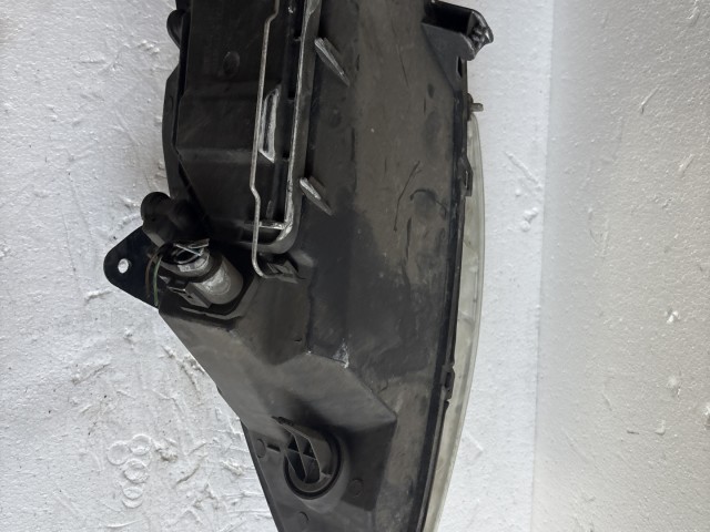 8464 Ford Focus 1998-2004  Jobb első Lámpa Fényszóró