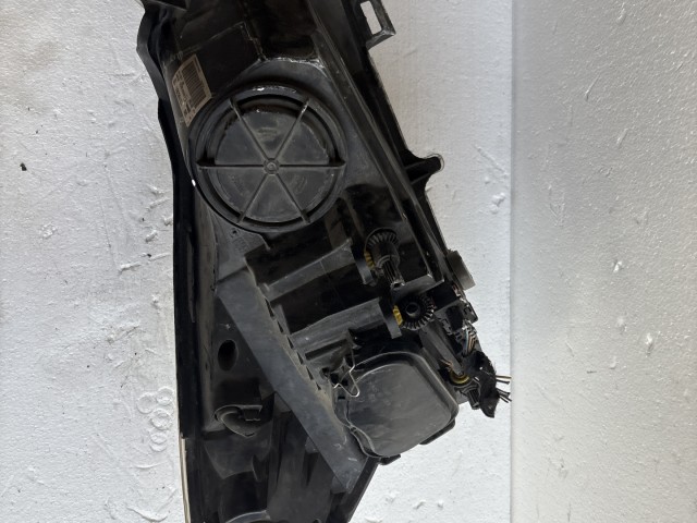 9063 Opel Corsa D 2006-2014 Bal első Lámpa Fényszóró