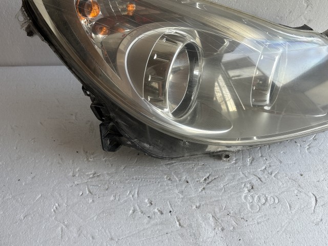 9055 Opel Corsa D 2006-2014 Jobb első Lámpa Fényszóró