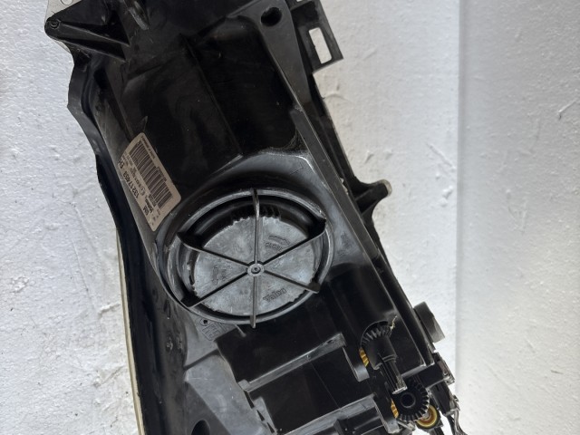 9066 Opel Corsa D 2010 Bal első Lámpa Fényszóró