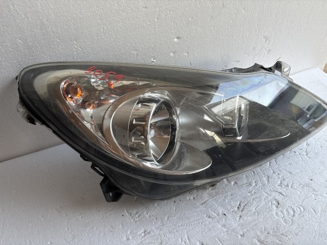 9059 Opel Corsa D 2010 Jobb első Lámpa Fényszóró
