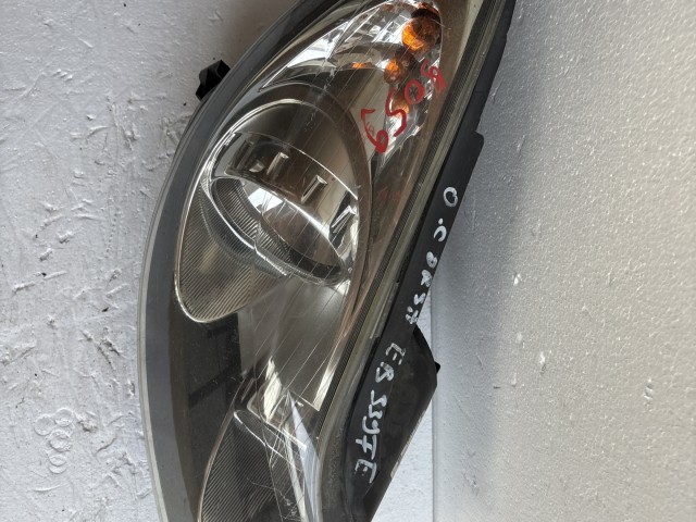 9059 Opel Corsa D 2010 Jobb első Lámpa Fényszóró