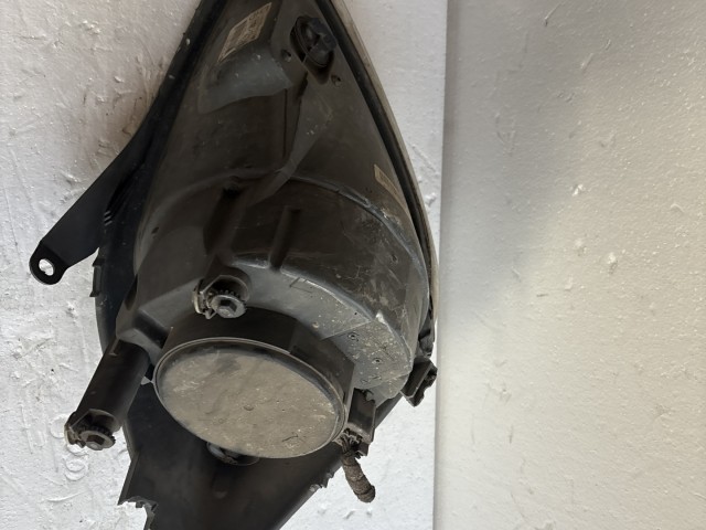 12269 Ford Fiesta v 2004-2008 Bal első Lámpa Fényszóró