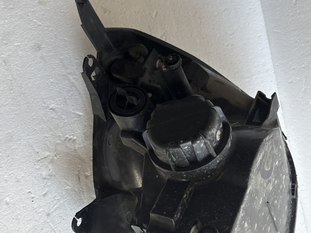 9081 Ford Fiesta v 2002-2005 Jobb első Lámpa Fényszóró
