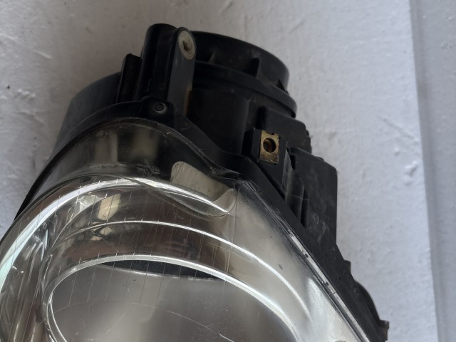 9099 Volkswagen Golf V. 2003-2008 Jobb első Lámpa Fényszóró