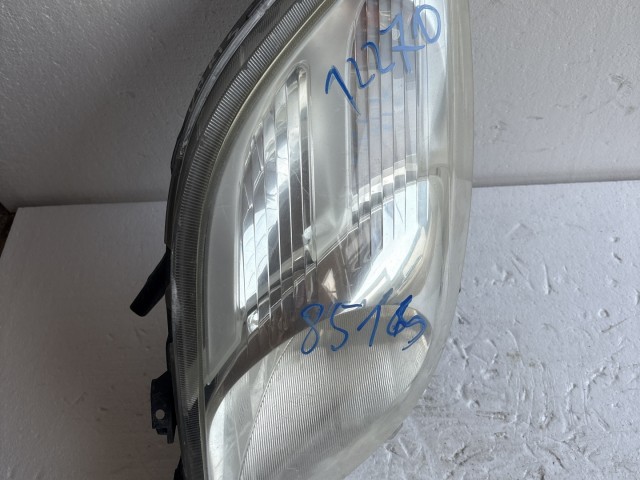 12270 Toyota Yaris II. 2005-2011 Bal első  Lámpa Fényszóró