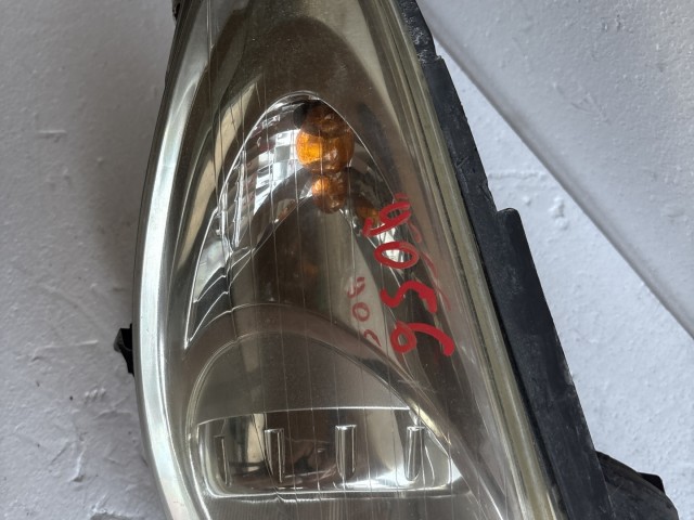 9056 Opel Corsa D 2006-2014 Lámpa , Fényszóró Használt Jobb első