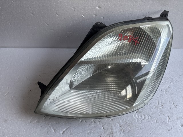 9084 Ford Fiesta 2002-2005 Bal első  Lámpa Fényszóró
