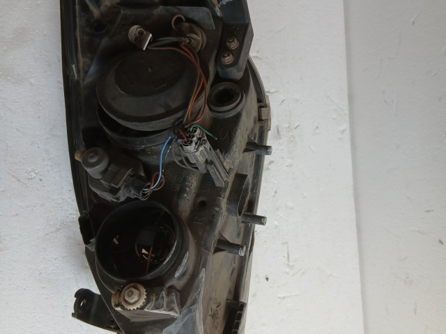9097 Nissan Primera P12  2002-2008 Jobb első Lámpa Fényszóró Használt