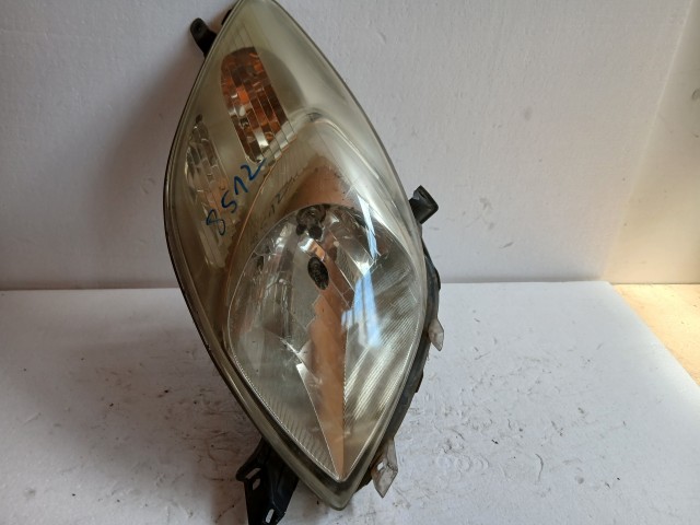 12279 Toyota Yaris II. 2005-2011 2005-2011 Bal első  Lámpa Fényszóró