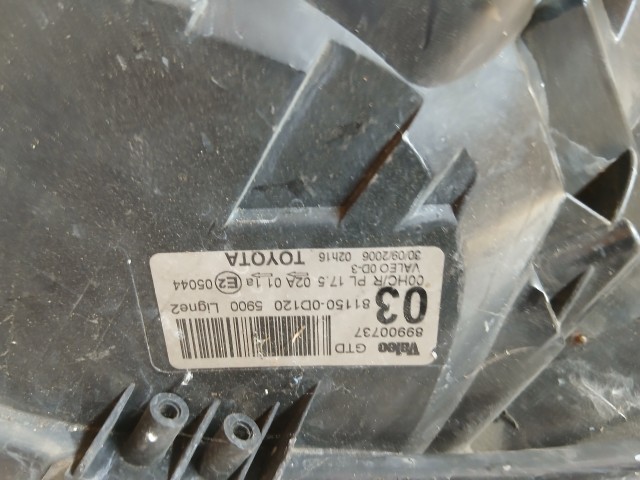 12279 Toyota Yaris II. 2005-2011 2005-2011 Bal első  Lámpa Fényszóró
