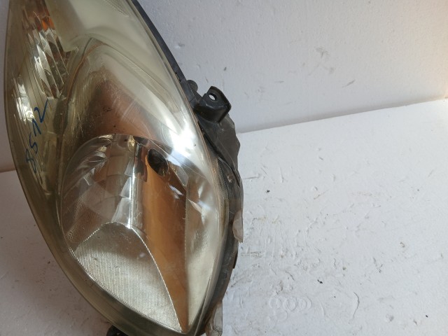 12279 Toyota Yaris II. 2005-2011 2005-2011 Bal első  Lámpa Fényszóró