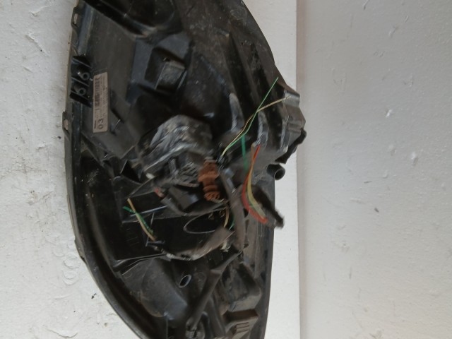 12279 Toyota Yaris II. 2005-2011 2005-2011 Bal első  Lámpa Fényszóró