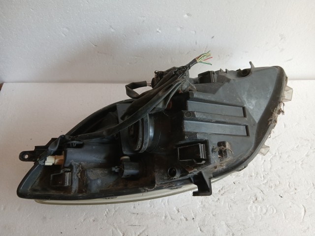 12285 Toyota Yaris II. 2005-2011 Bal első  Lámpa Fényszóró