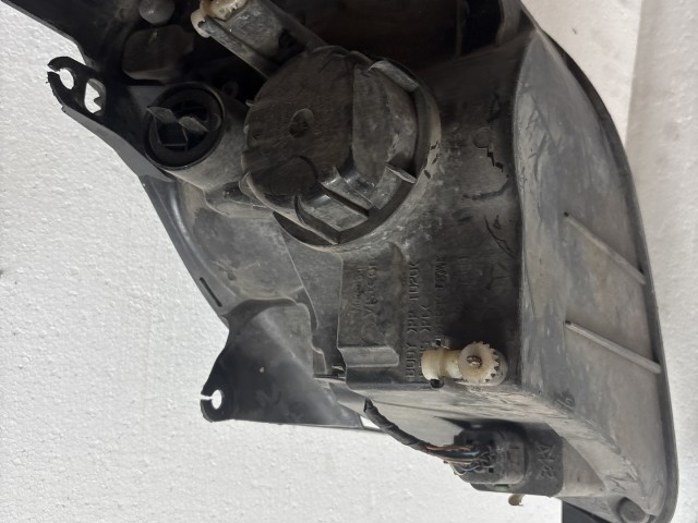 6826 Ford Fiesta 2002-2005 Jobb első Lámpa Fényszóró