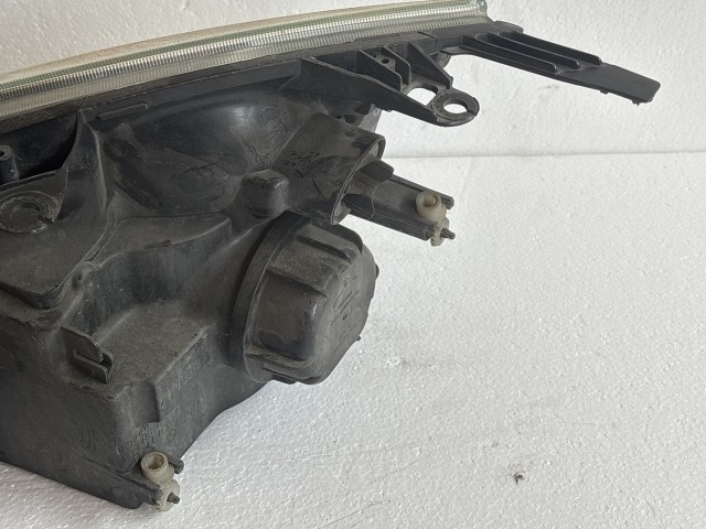 6823 Ford Fiesta 2002-2005 Jobb első Lámpa Fényszóró