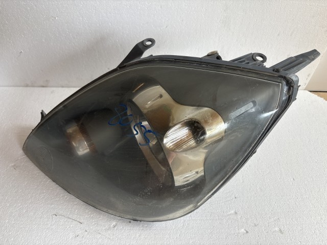 8055 Ford Fiesta v 2004-2008 Bal első  Lámpa Fényszóró