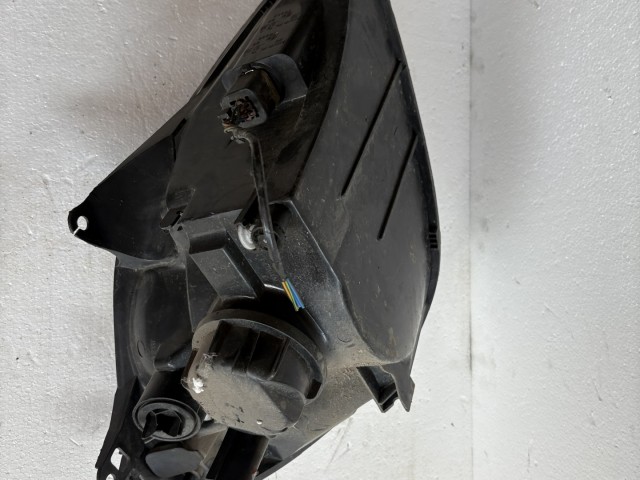 12295 Ford Fiesta v 2004-2008 Bal első Lámpa Fényszóró