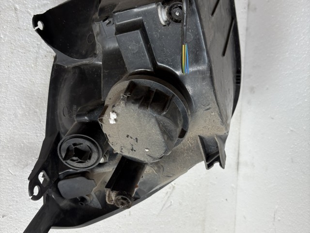 12295 Ford Fiesta v 2004-2008 Bal első Lámpa Fényszóró