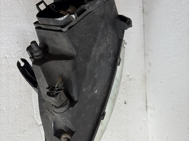 12296 Ford Focus 1998-2011 Jobb első Lámpa Fényszóró