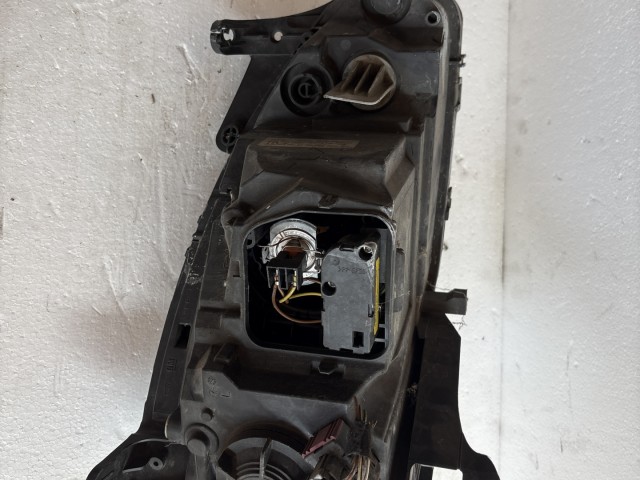 8528 Opel Corsa C 2000-2009 Bal első Lámpa Fényszóró projektoros