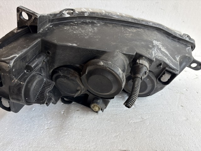 12300 Fiat Punto III. 2003-2010 Jobb elsőLámpa Fényszóró