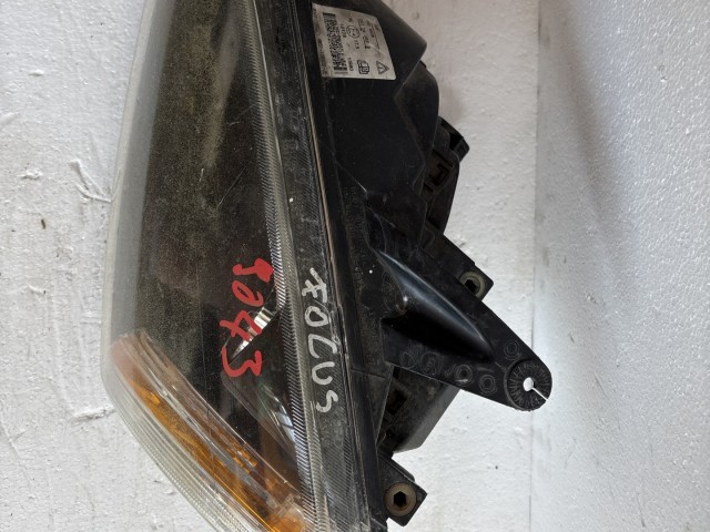 9043 Ford Focus II. 2004-2011 Bal első Lámpa Fényszóró