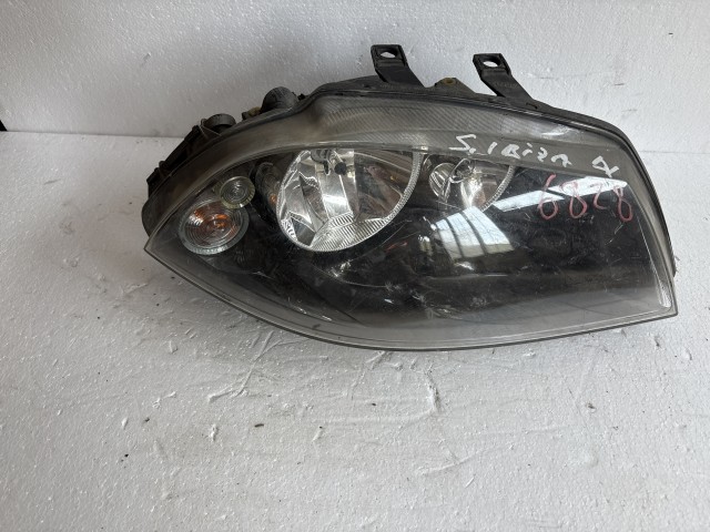 6828 Seat Ibiza 6L1 2002-2009 Jobb első Lámpa Fényszóró