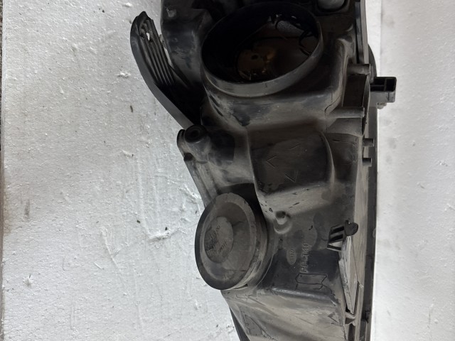 8299 Ford C-max  2008-2011 Jobb első Lámpa Fényszóró