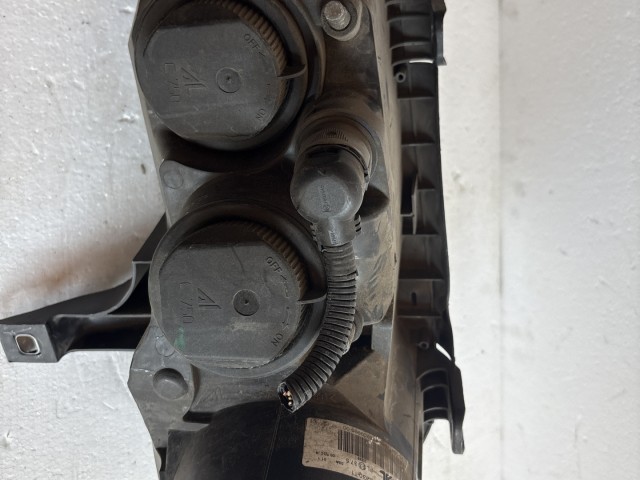 6833 Alfa Romeo 159 2005-2011 Bal első Lámpa Fényszóró 