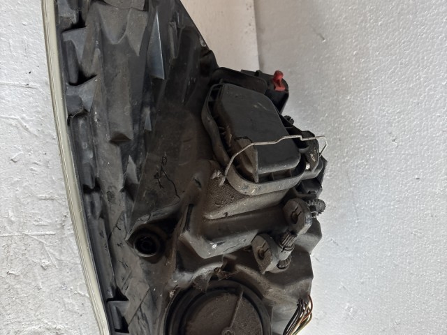 7905 Opel Corsa D 2010-2014 Jobb első Lámpa Fényszóró facelift