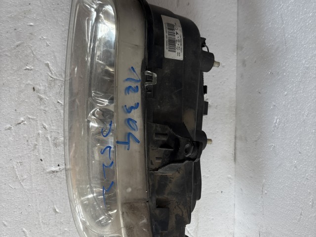 12304 Fiat Ducato 2002-2006 Bal első  Lámpa Fényszóró Használt