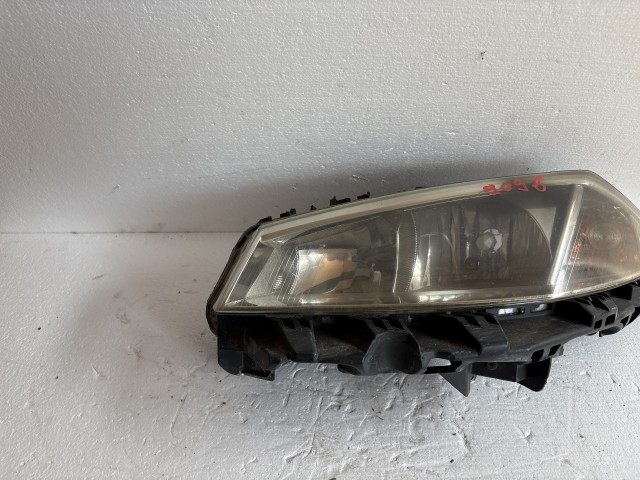 9096 Renault Megane II. 2002-2009 Bal első Lámpa Fényszóró