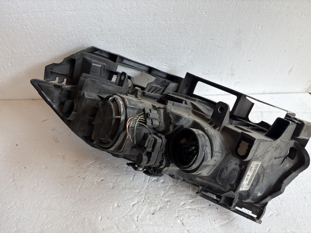 9026 Renault Megane II. 2002-2009 Jobb első Lámpa Fényszóró Projektoros
