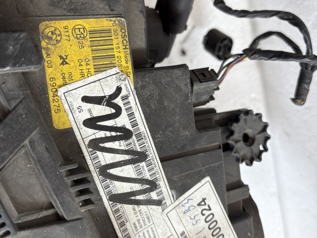 8493 BMW E46 1998-2004 Bal első Lámpa Fényszóró