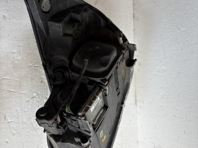9024 Renault Espace III.  1996-2002 Jobb első Lámpa Fényszóró Xenon