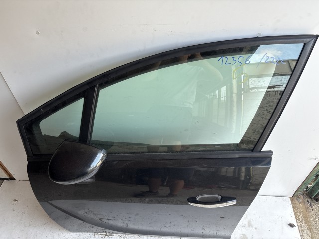 12356 Opel Meriva B 2010-2017 Bal első Ajtó Használt Fekete Z22c