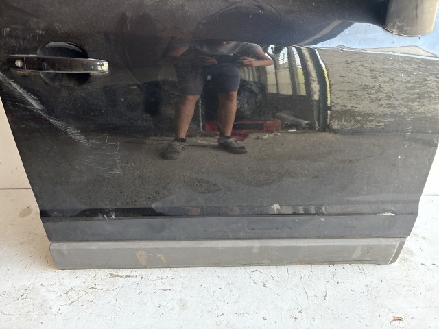 12357 Opel Antara 2006-2015 Jobb első  Ajtó Használt Fekete  Z22c
