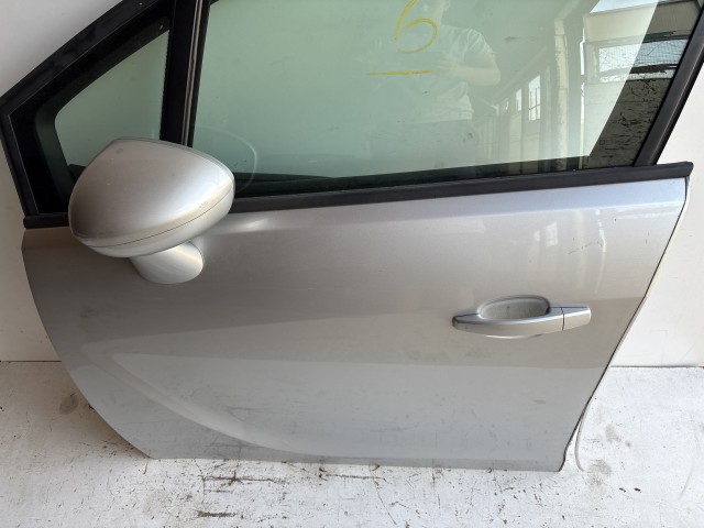 12359 Opel Meriva B 2010-2017 Bal első Ajtó Használt Ezüst Z176
