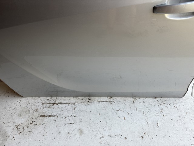12359 Opel Meriva B 2010-2017 Bal első Ajtó Használt Ezüst Z176