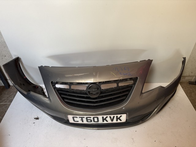 12363 Opel Meriva B 2010-2017 első Barna Lökhárító Használt Z40w