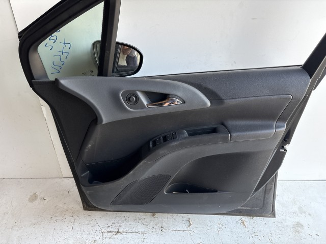 12372 Opel Meriva B 2010-2017 Jobb első Ajtó Használt Fekete Z22c