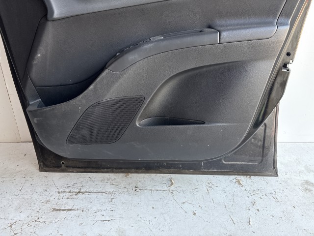 12372 Opel Meriva B 2010-2017 Jobb első Ajtó Használt Fekete Z22c