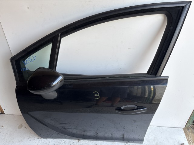 12378 Opel Meriva B 2010-2017 Bal első  Ajtó HasználtFekete Z22c