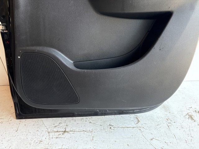 12391 Opel Meriva B 2010-2017 Jobb Ajtó Használt Fekete Z22c