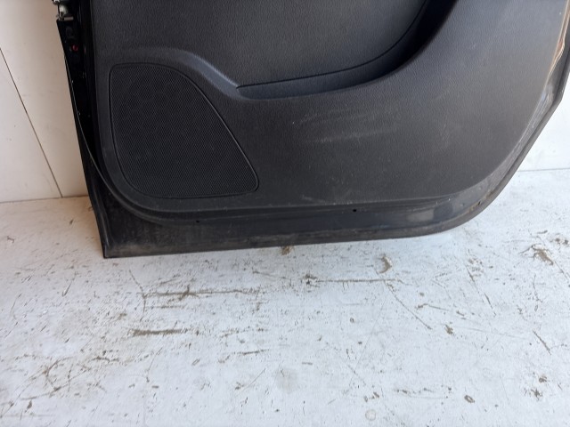 12395 Opel Meriva B 2010-2017 Jobb hátsó Ajtó Használt Fekete Z20R